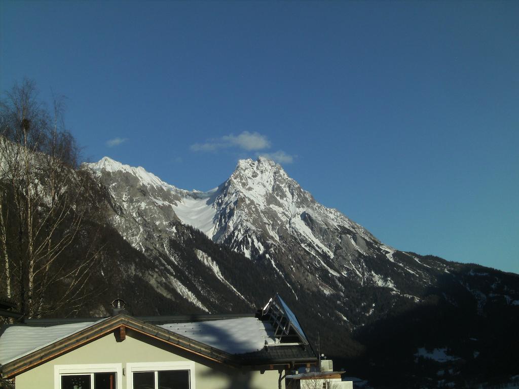Haus Triumph Pettneu am Arlberg Exterior foto